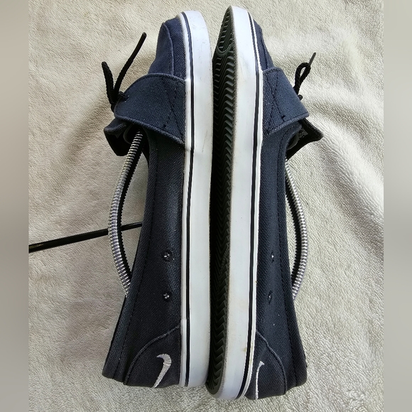 NIKE Balsa Lite Casual Canvas Ballet Flats size 8 - Picture 2 of 6